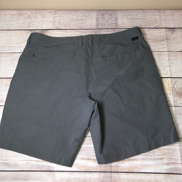 The North Face Shorts - Picture 2 of 9